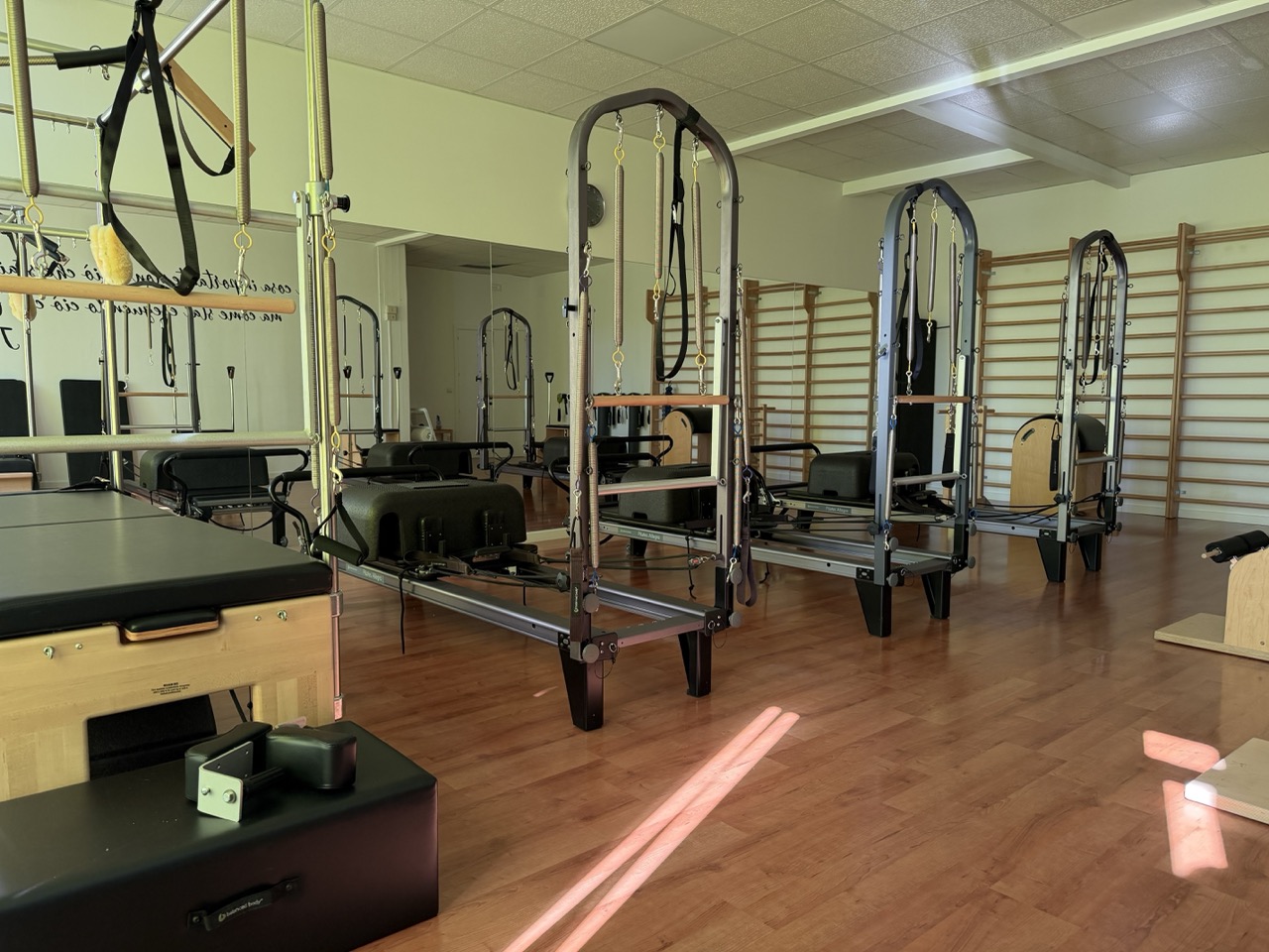 Vista dello Studio Pilates con i grandi attrezzi